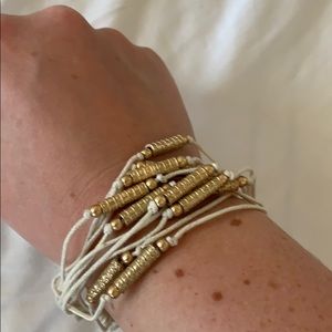 Gold beaded expandable bracelet